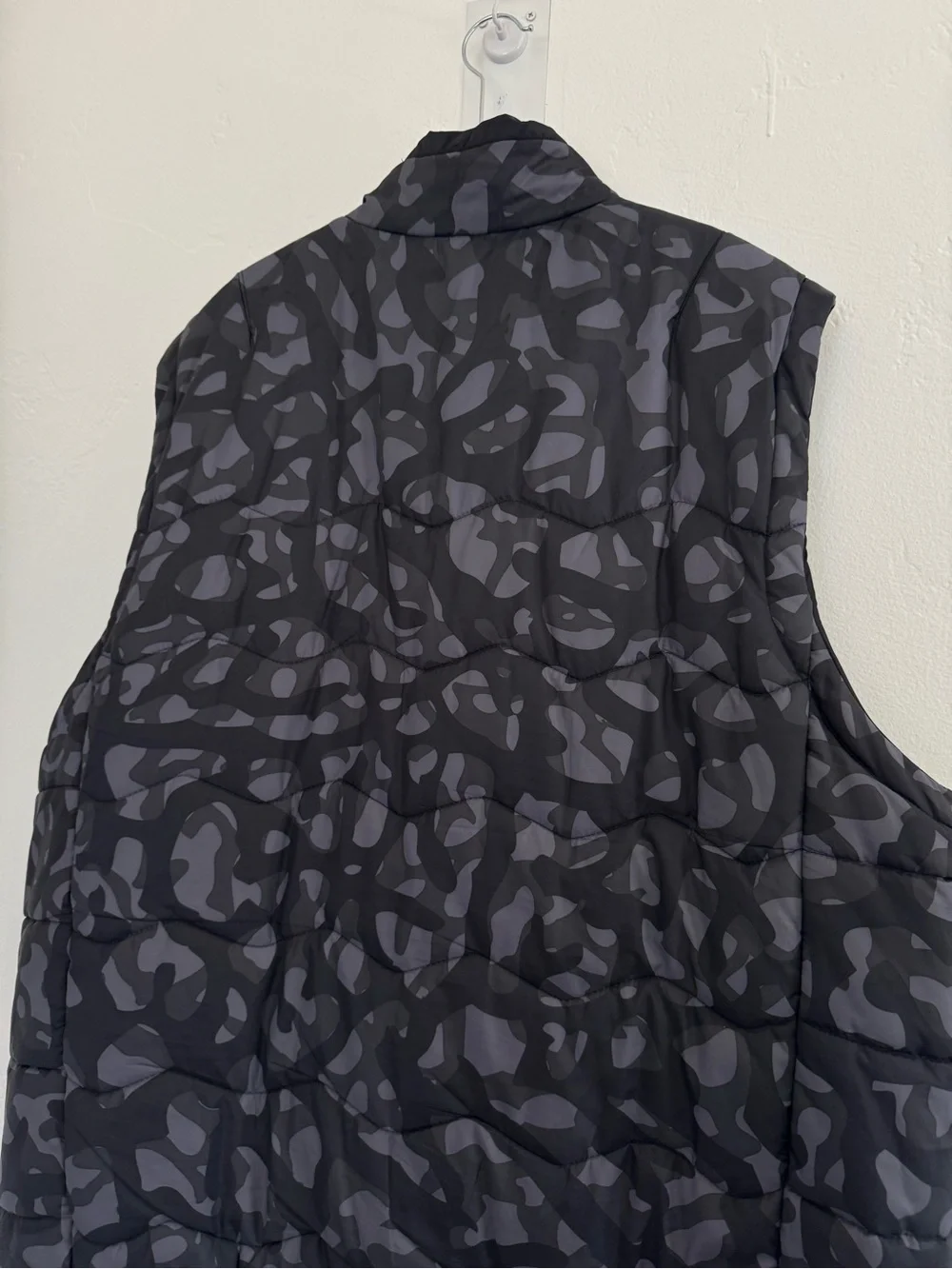 Jordan Fly Vest Reversible Black Cool Grey Camo Insulated Water Repellant